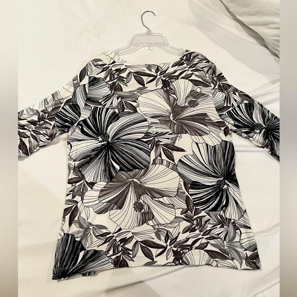 Chico’s tunic shirt. Size 2